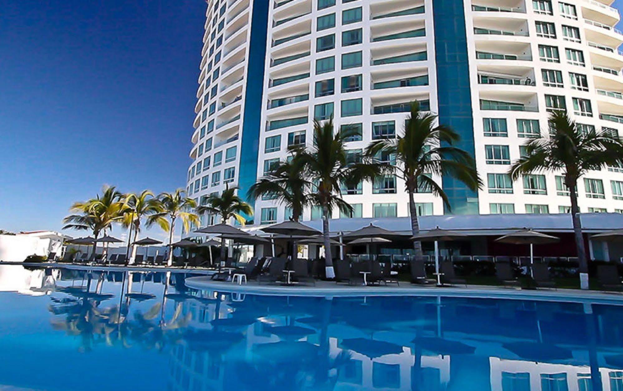 Park Royal Beach Mazatlán Esterno foto