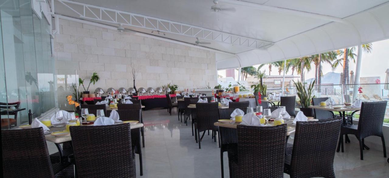 Park Royal Beach Mazatlán Esterno foto